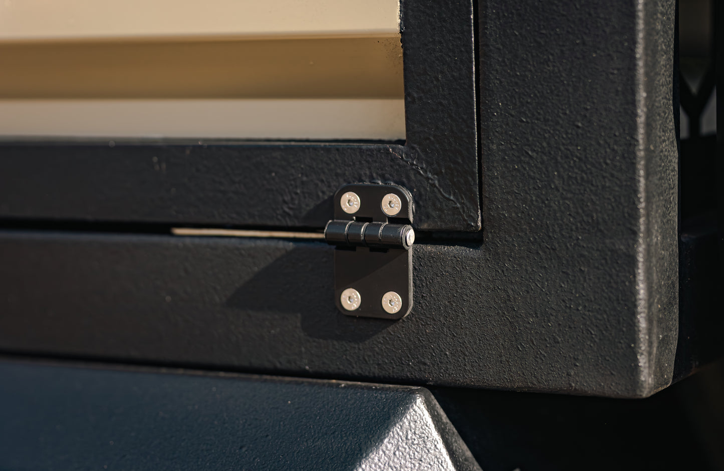 MToverlanding '79 series LandCruiser DC Tray