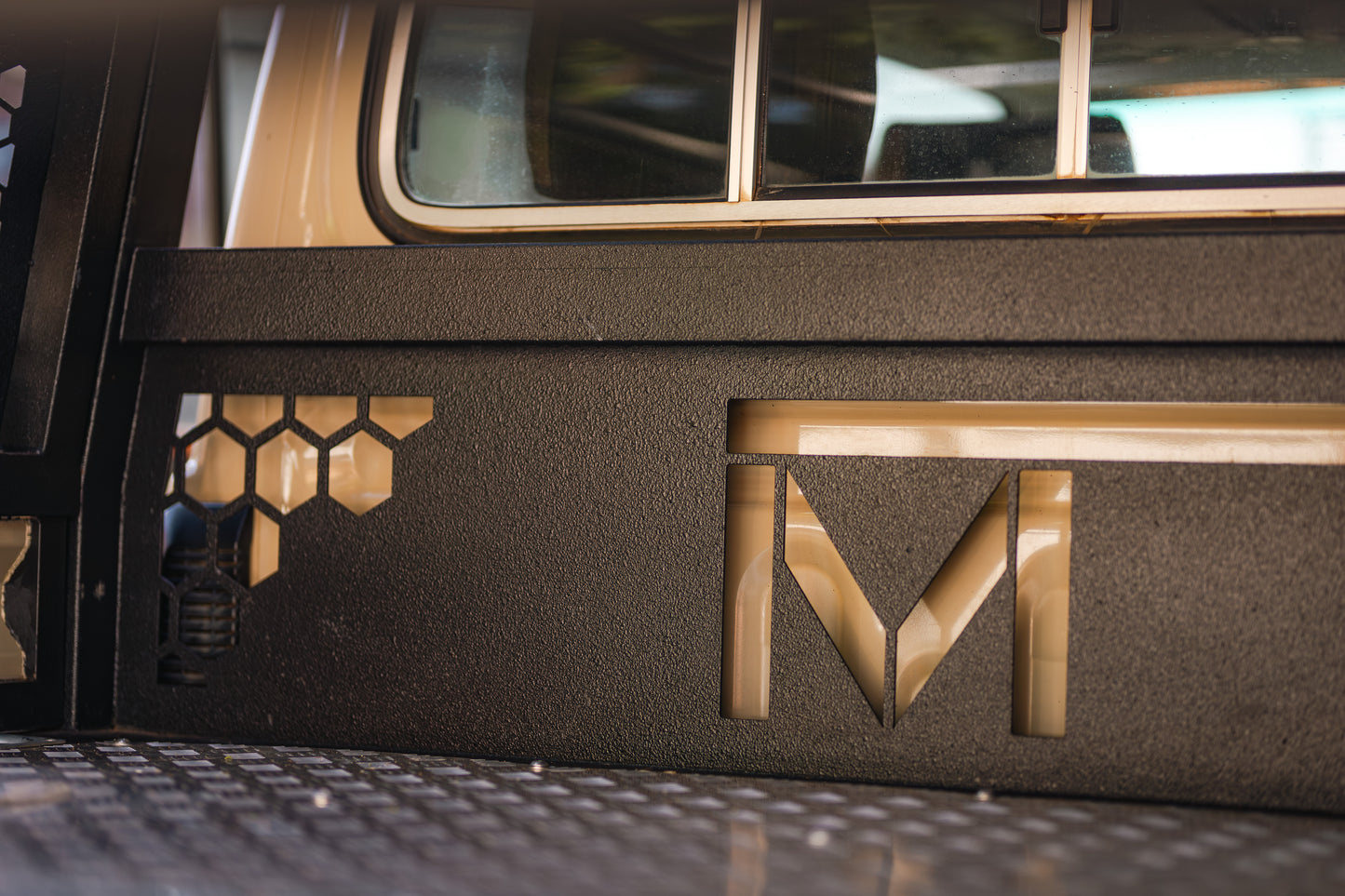 MToverlanding '79 series LandCruiser DC Tray